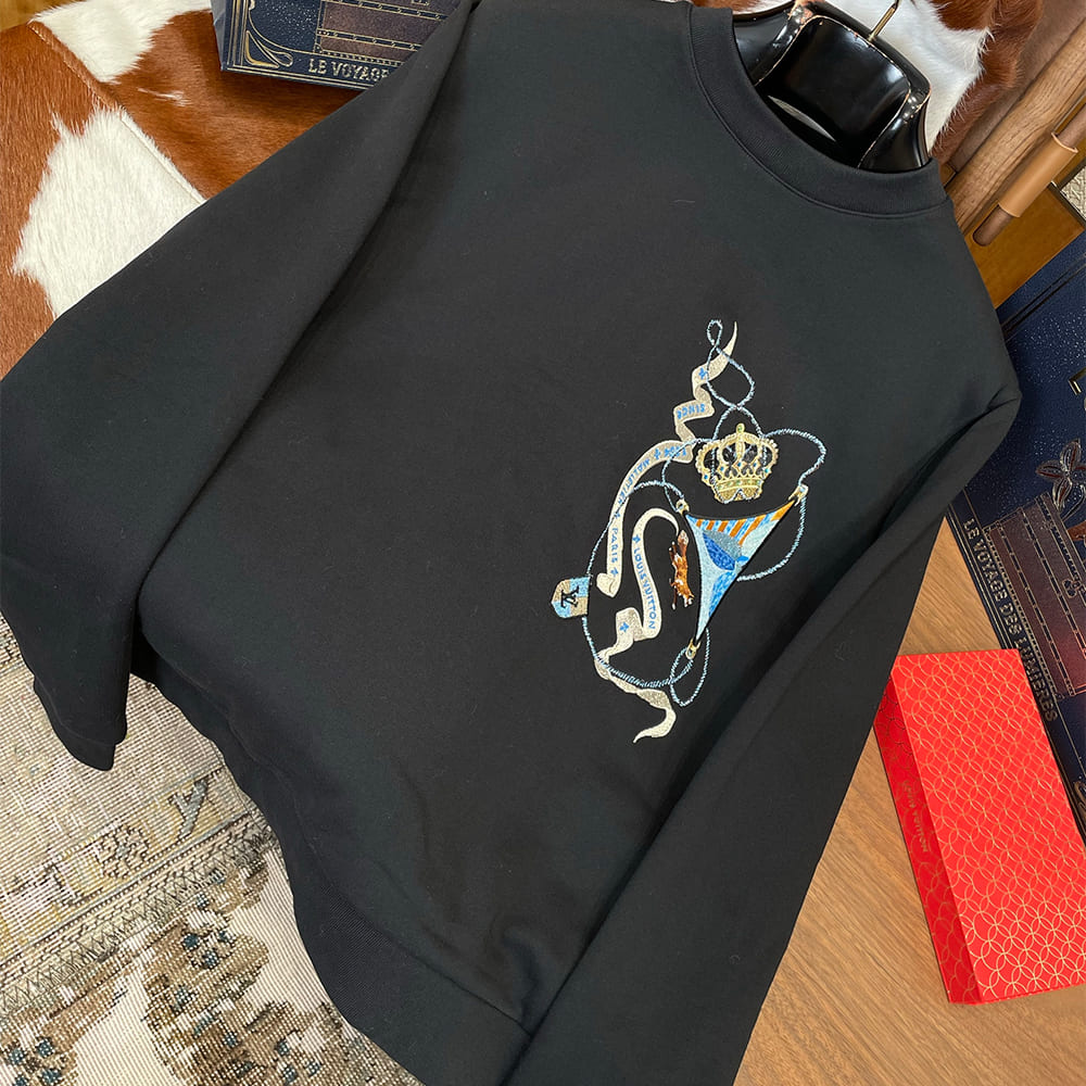 LV UNISEX SHIRT(size:XS|S|M|L)