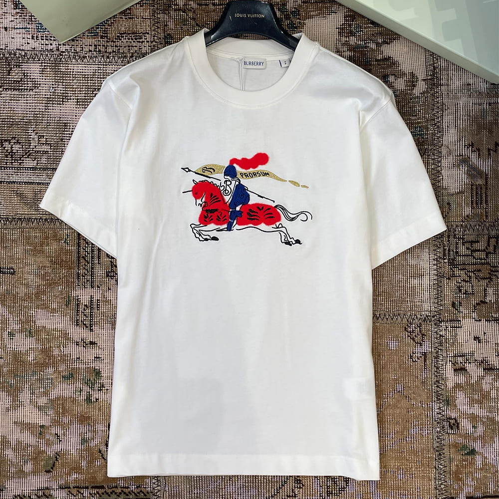 Bv*b*rry UNISEX SHIRT(size:XS|S|M|L)