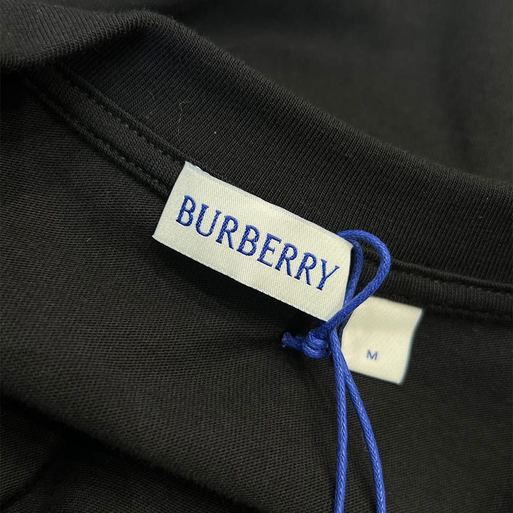 Bv*b*rry UNISEX SHIRT(size:S|M|L|XL)