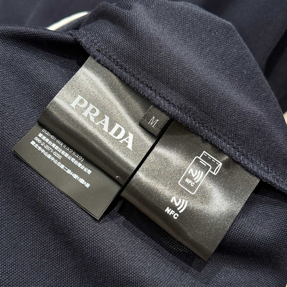 Pra*a UNISEX SHIRT(size:S|M|L|XL)
