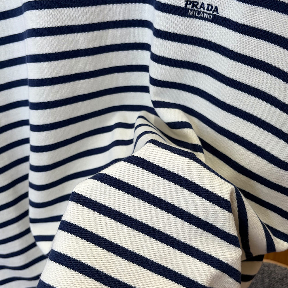 Pra*a UNISEX SHIRT(size:46|48|50|52)