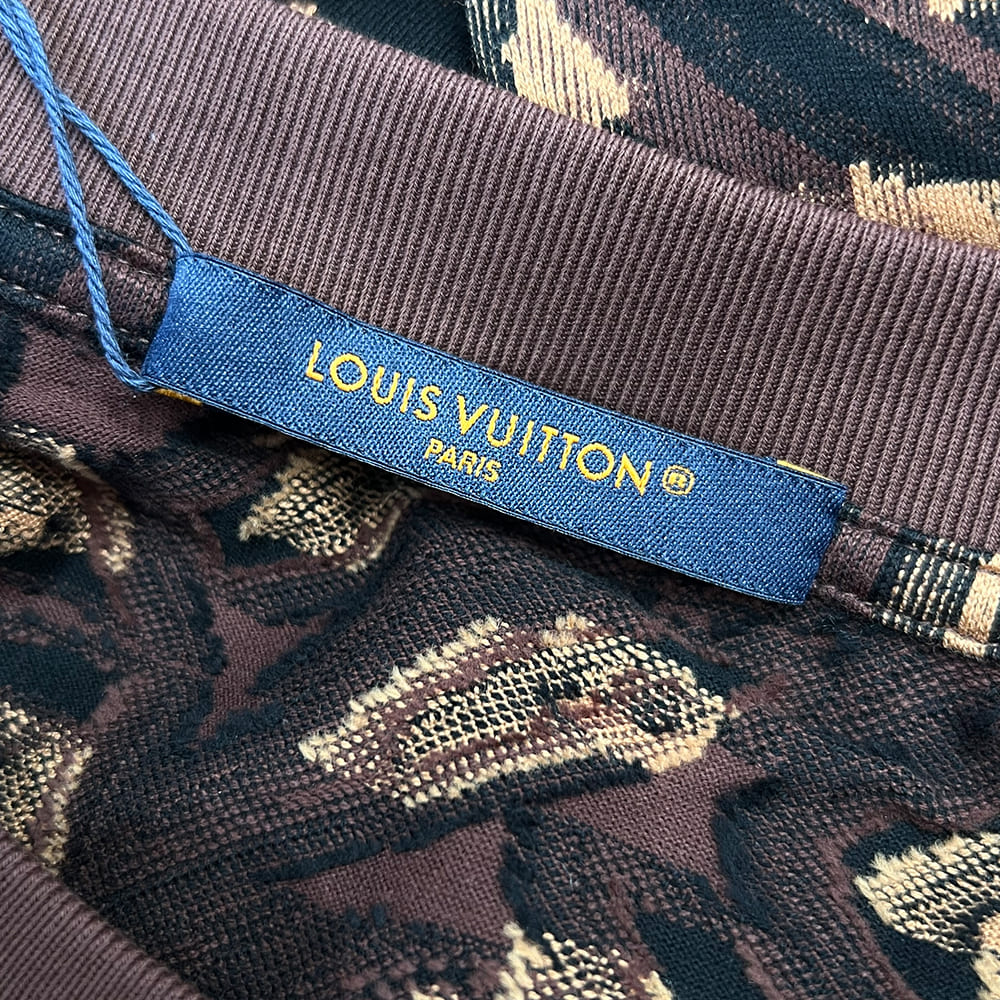 LV UNISEX SHIRT(size:XS|S|M|L)