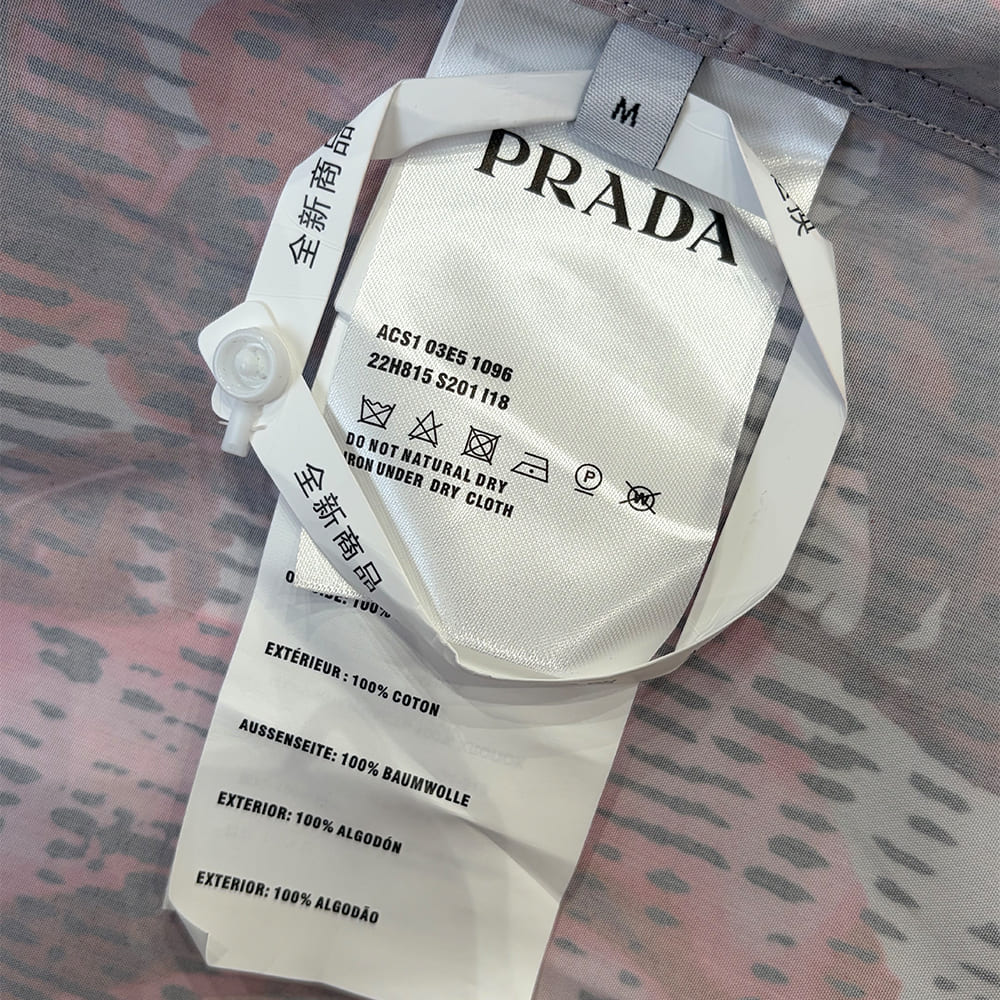 Pra*a UNISEX SHIRT(size:S|M|L|XL)
