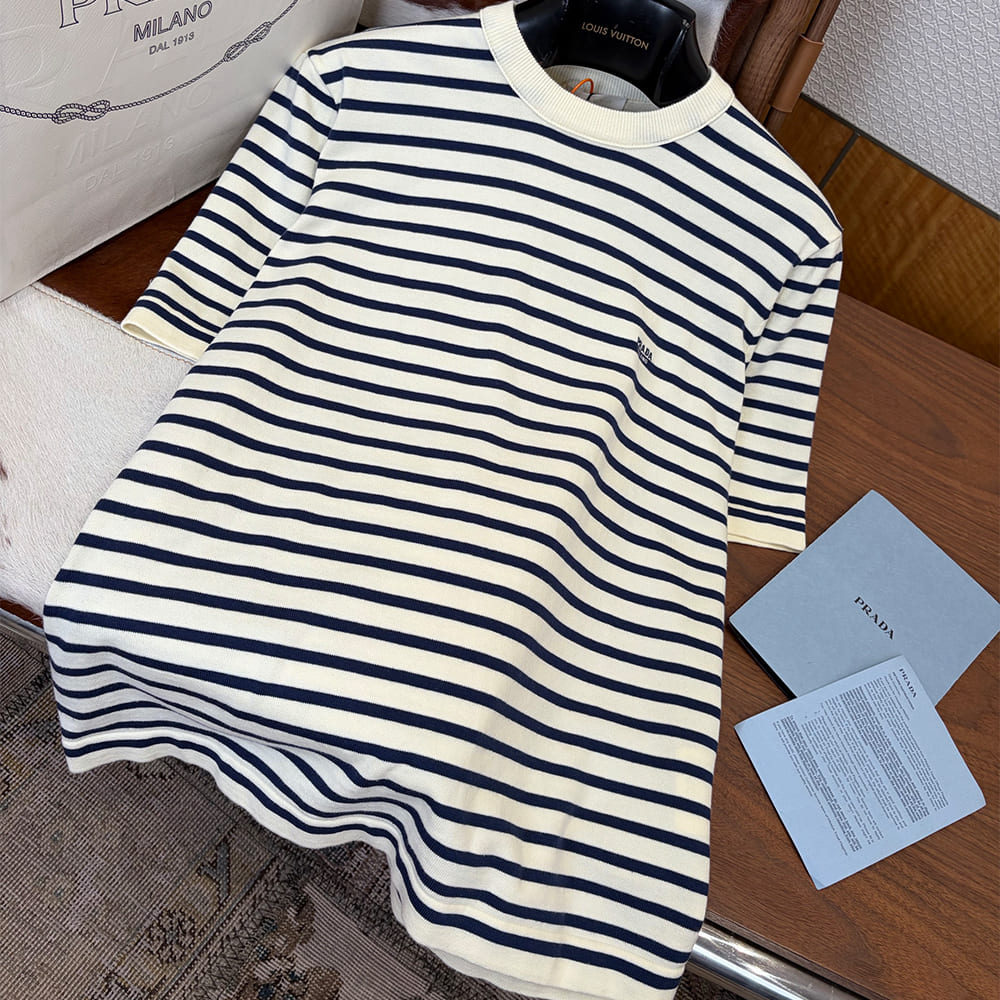 Pra*a UNISEX SHIRT(size:46|48|50|52)