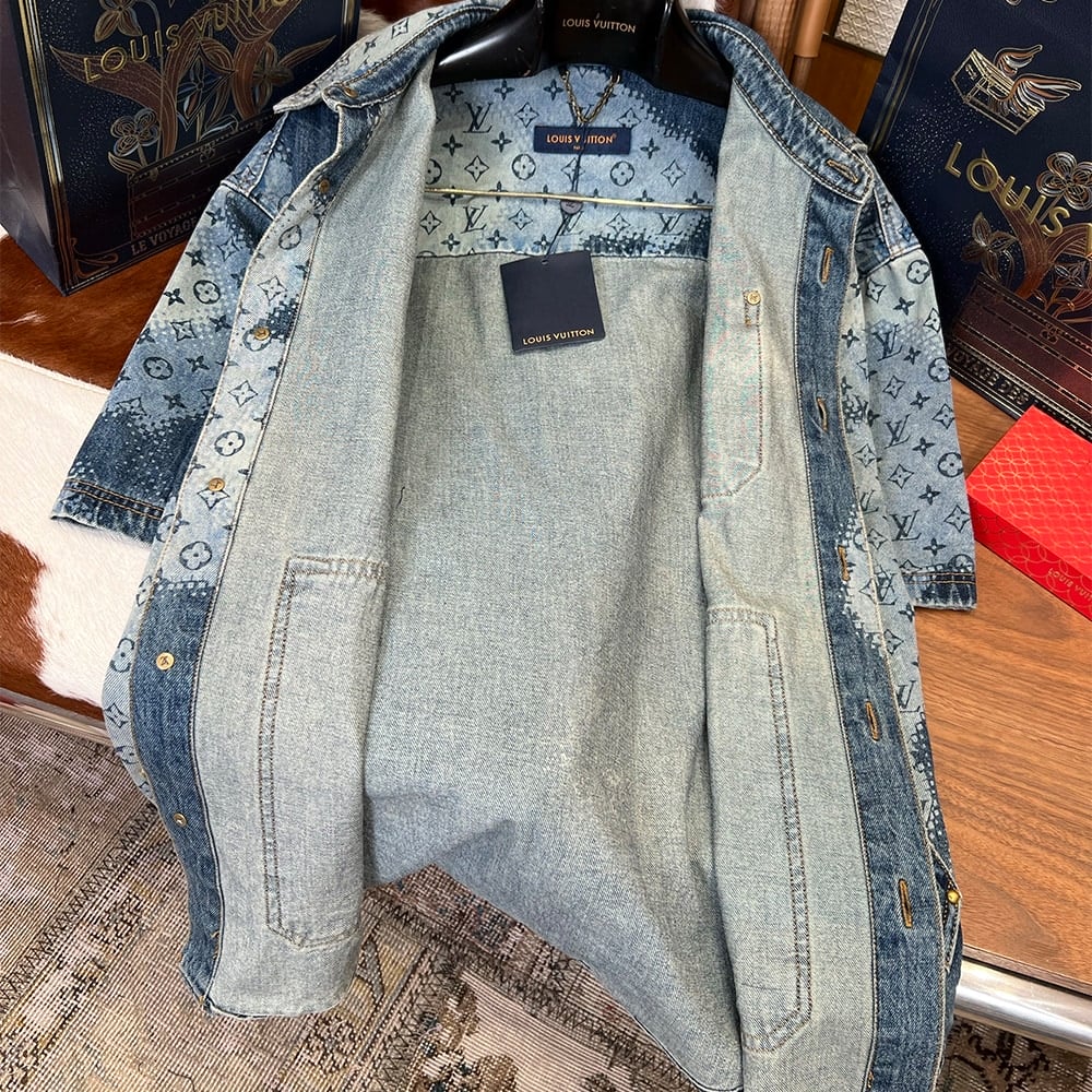 LV UNISEX SHIRT(size:S|M|L|XL)