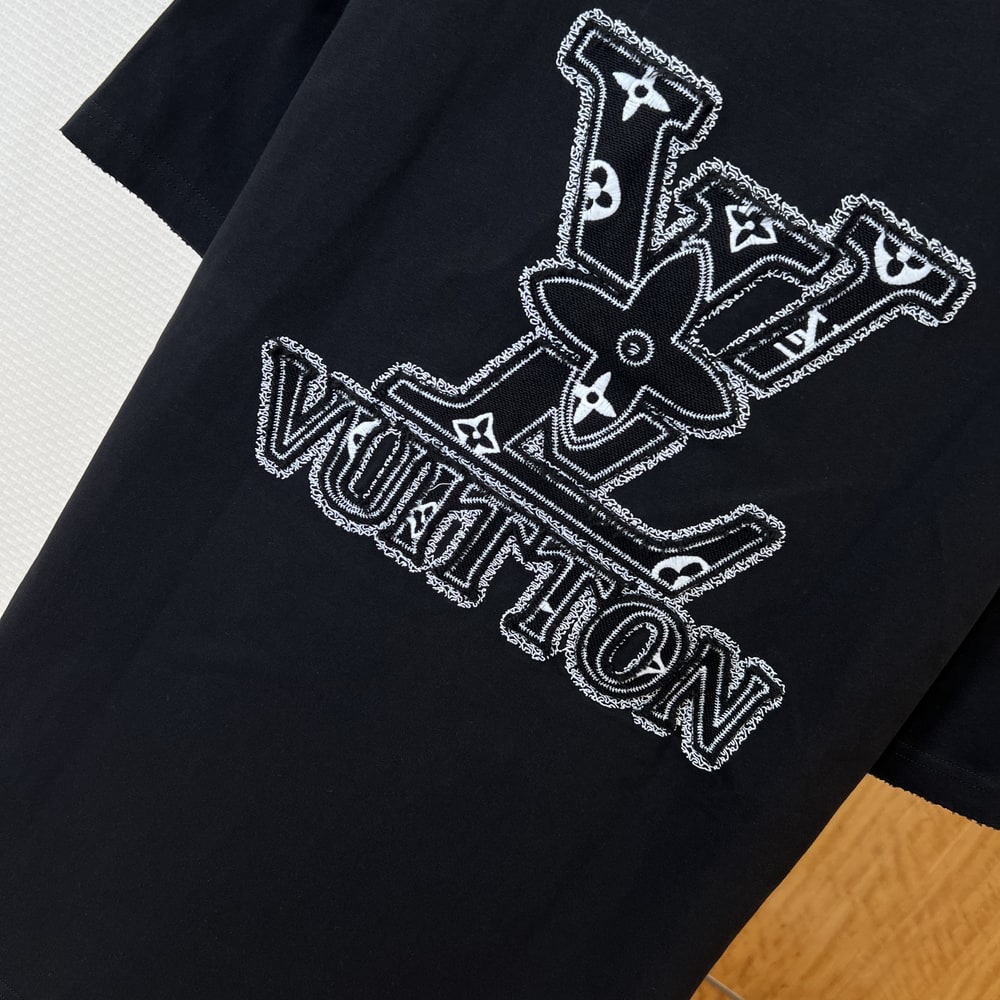 LV UNISEX SHIRT(size:S|M|L|XL)