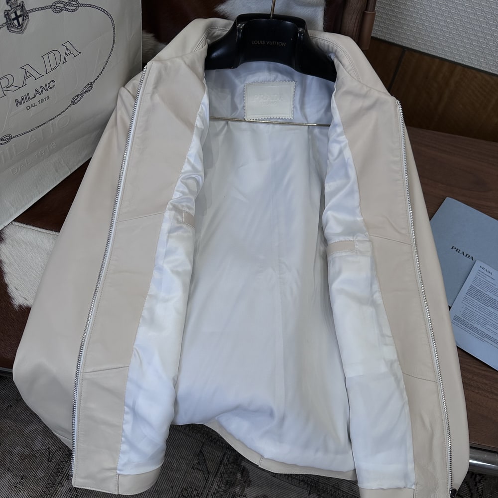 Pra*a UNISEX Genuine Leather COAT(size:36|38|40|42)