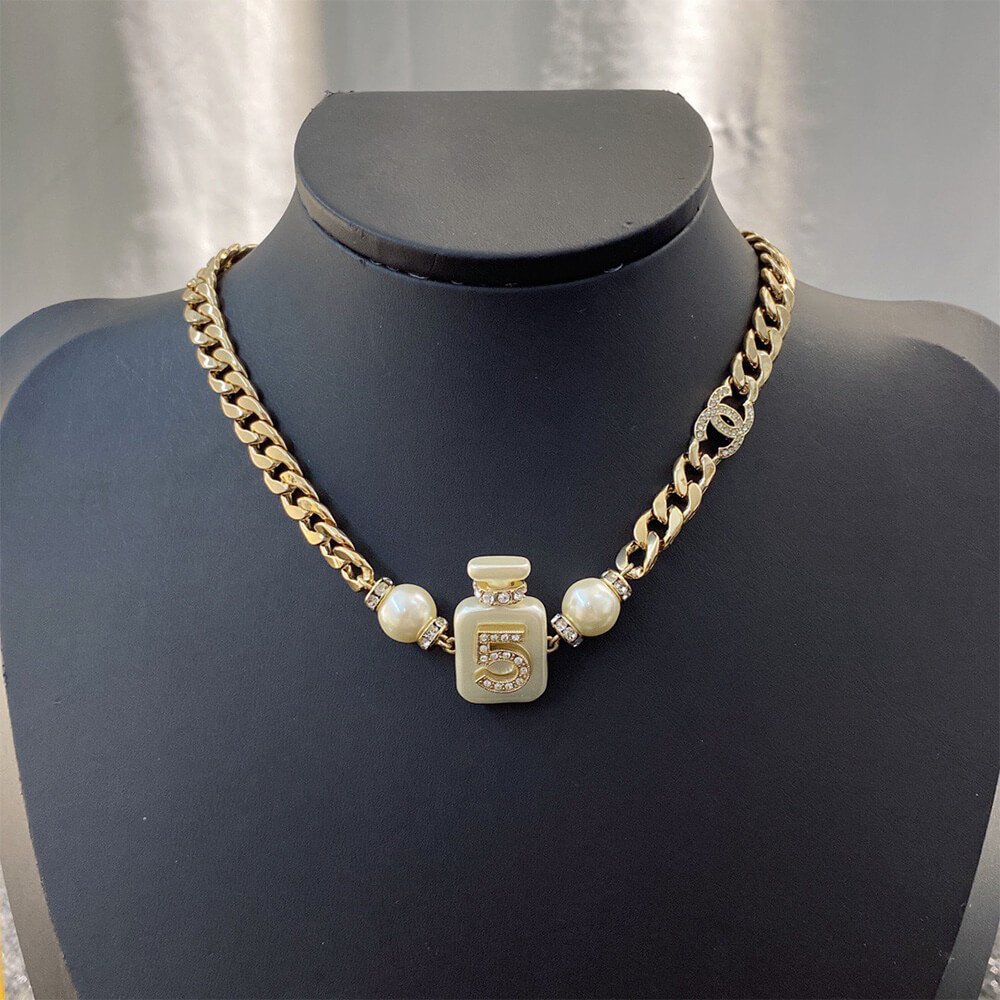 Ch**el NECKLACE