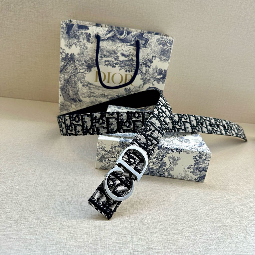 D10r 35mm belt