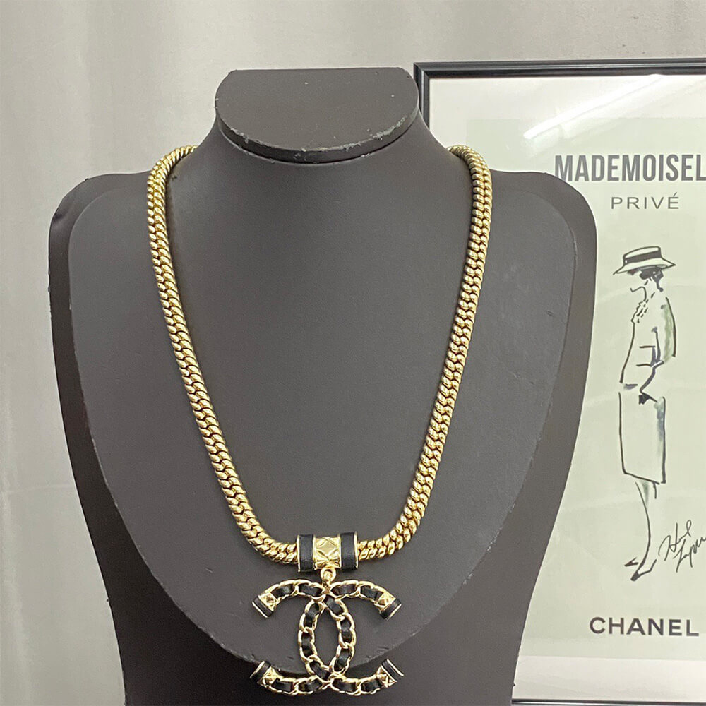 Ch**el NECKLACE