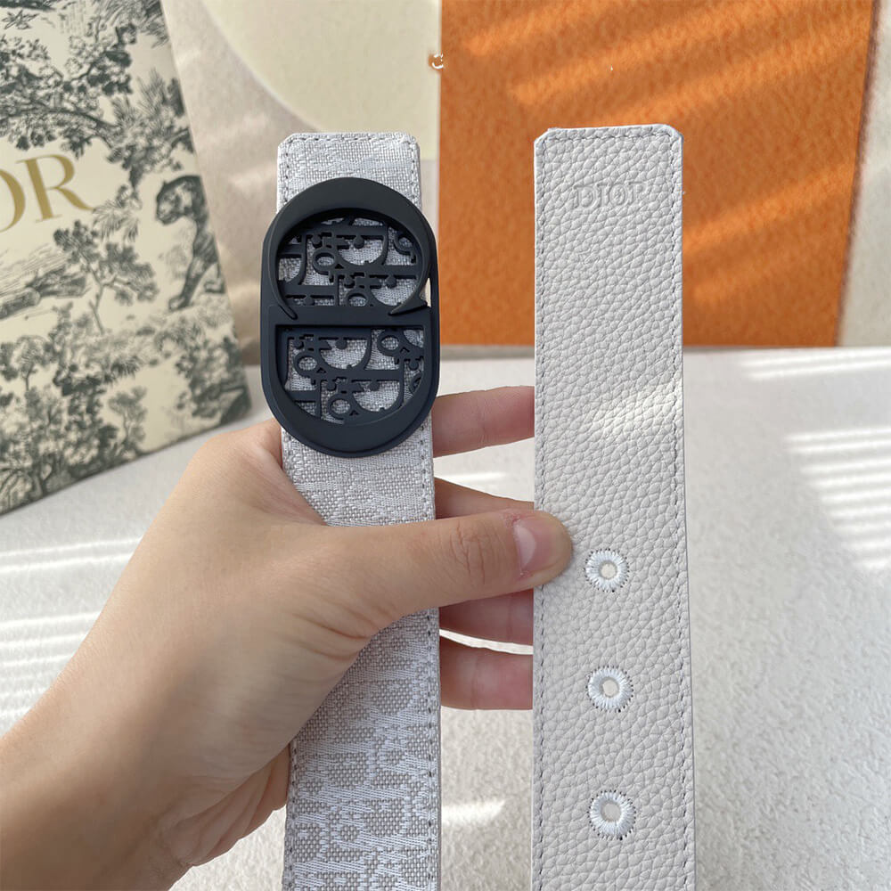 D10r 35mm belt