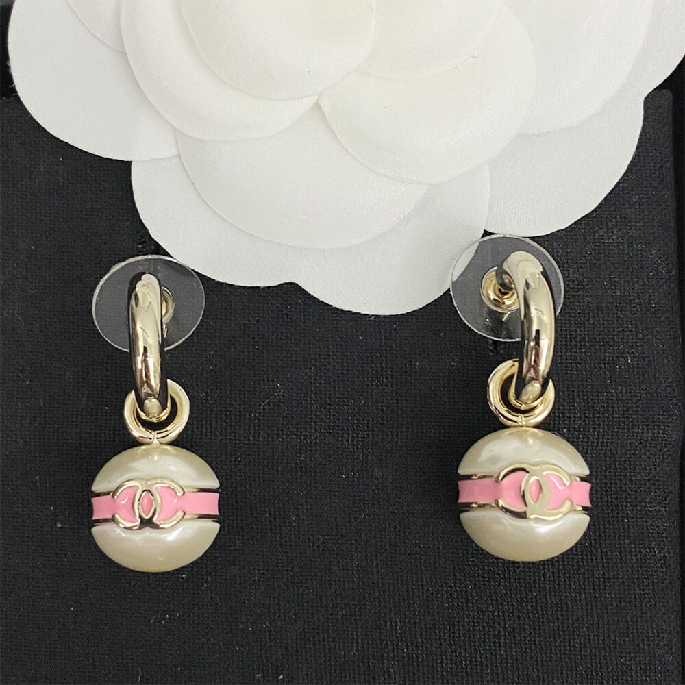 Ch**el PEARL EARRINGS