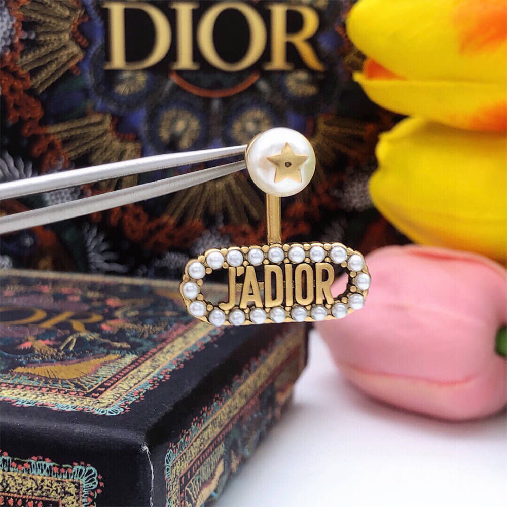 D10r PEARL EARRINGS