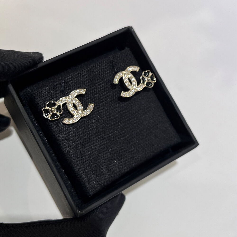 Ch**el D1am0nd EARRINGS