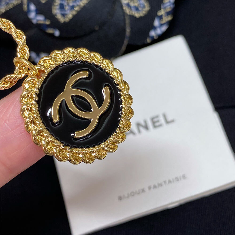 Ch**el Necklace