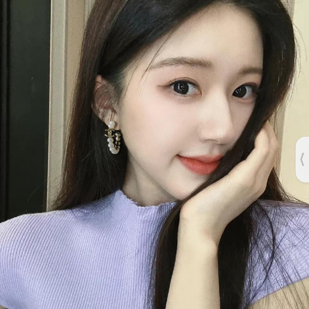 Ch**el PEARL EARRINGS