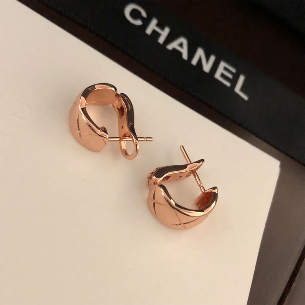 Ch**el COCO CRUSH EARRINGS