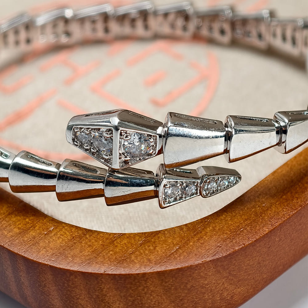 Bv1g*ai Serpenti Viper Bracelet
