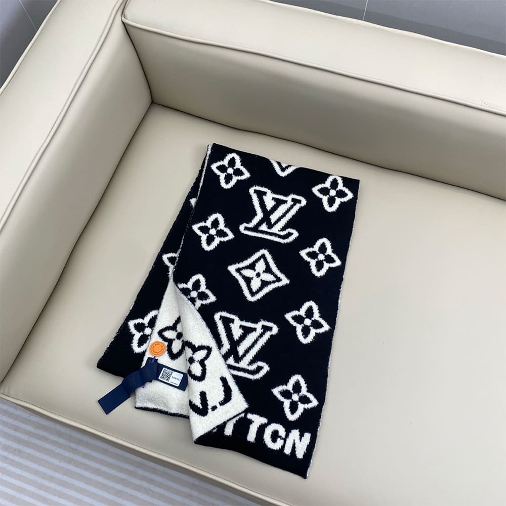 LV Monogram Blast Knitted Scarf