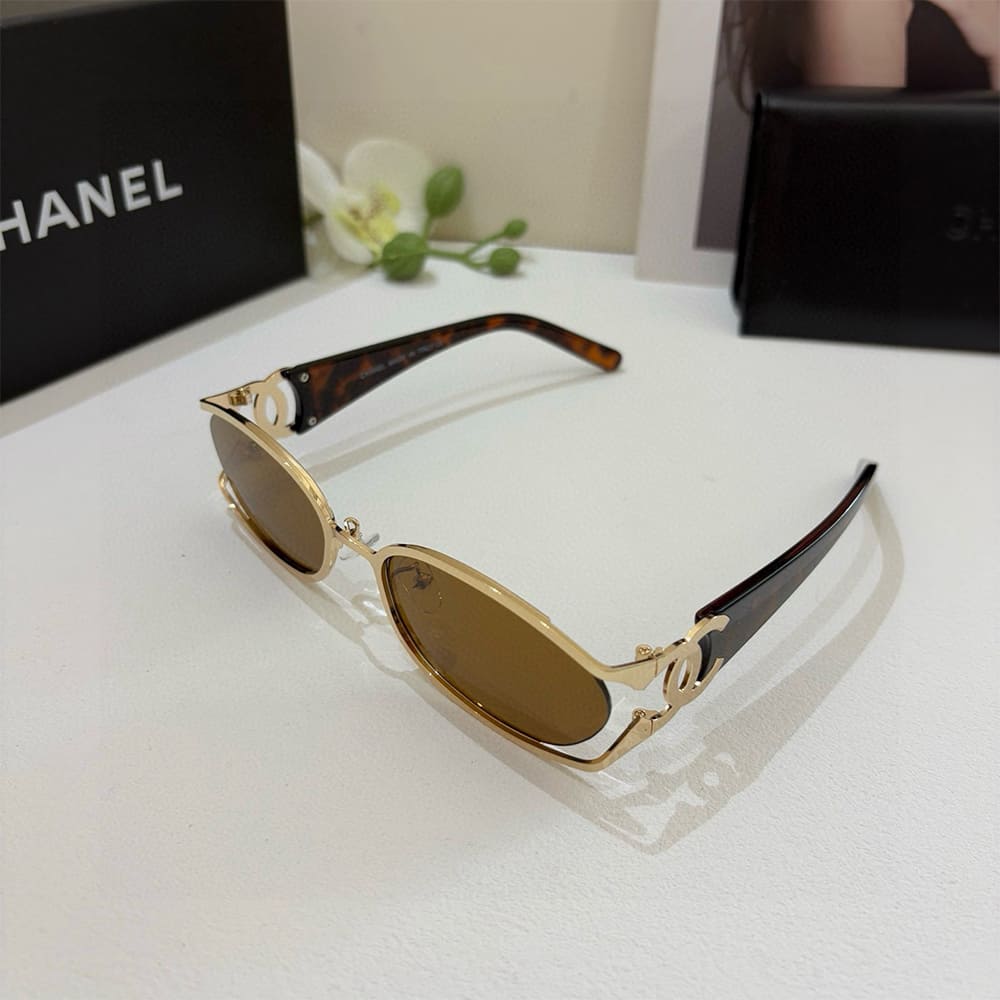 Ch**el SUNGLASSES