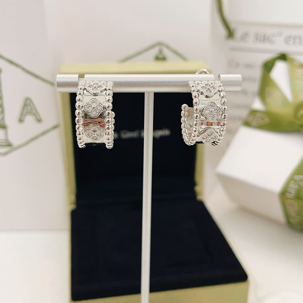 VCA Perl??e four-leaf clover hoop earrings