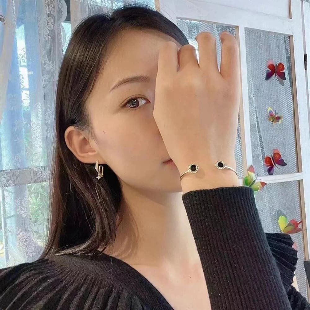 Bv1g*ai bracelet