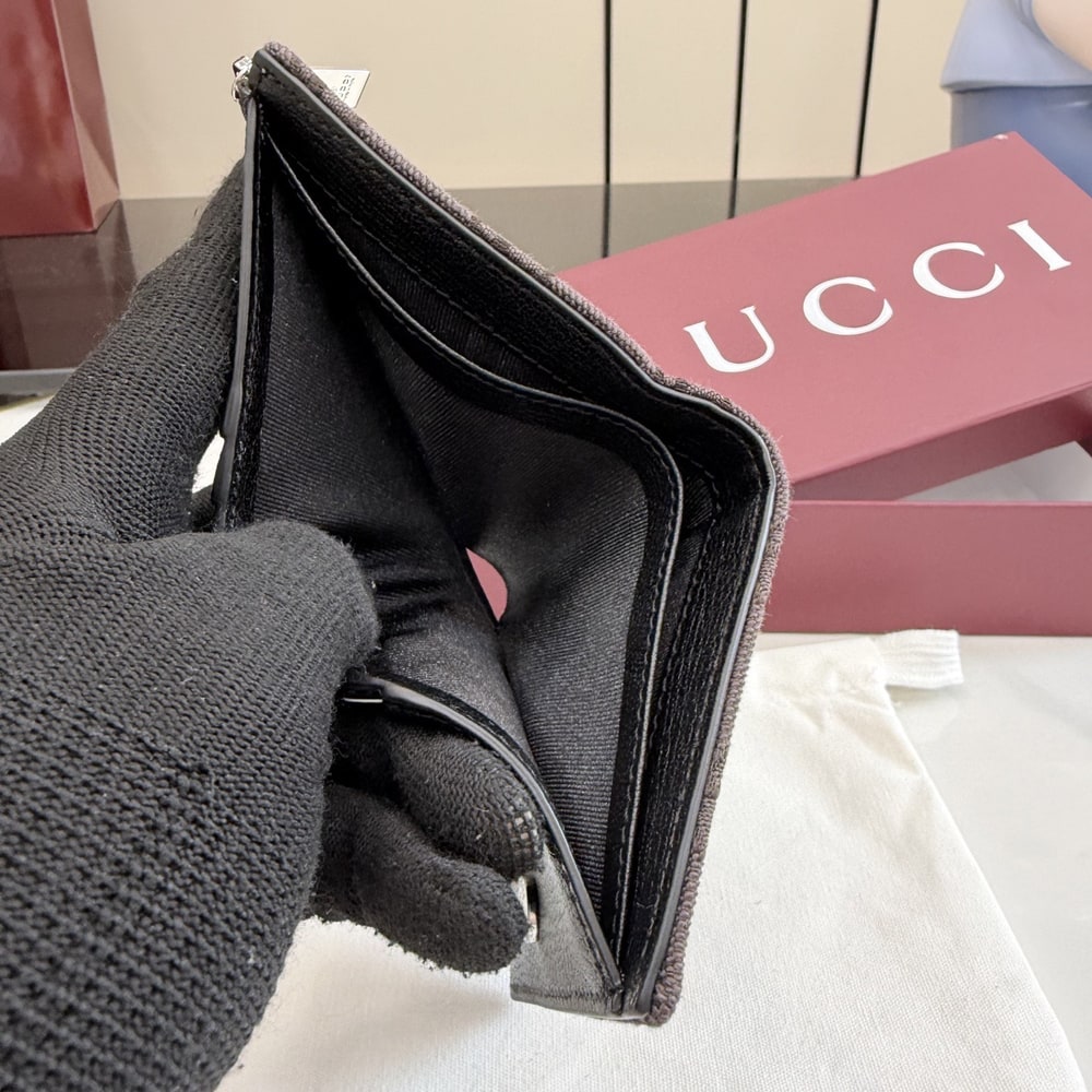 Gvc*1 Small wallet with Gvc*1 plaque(HIGH-END GRADE)