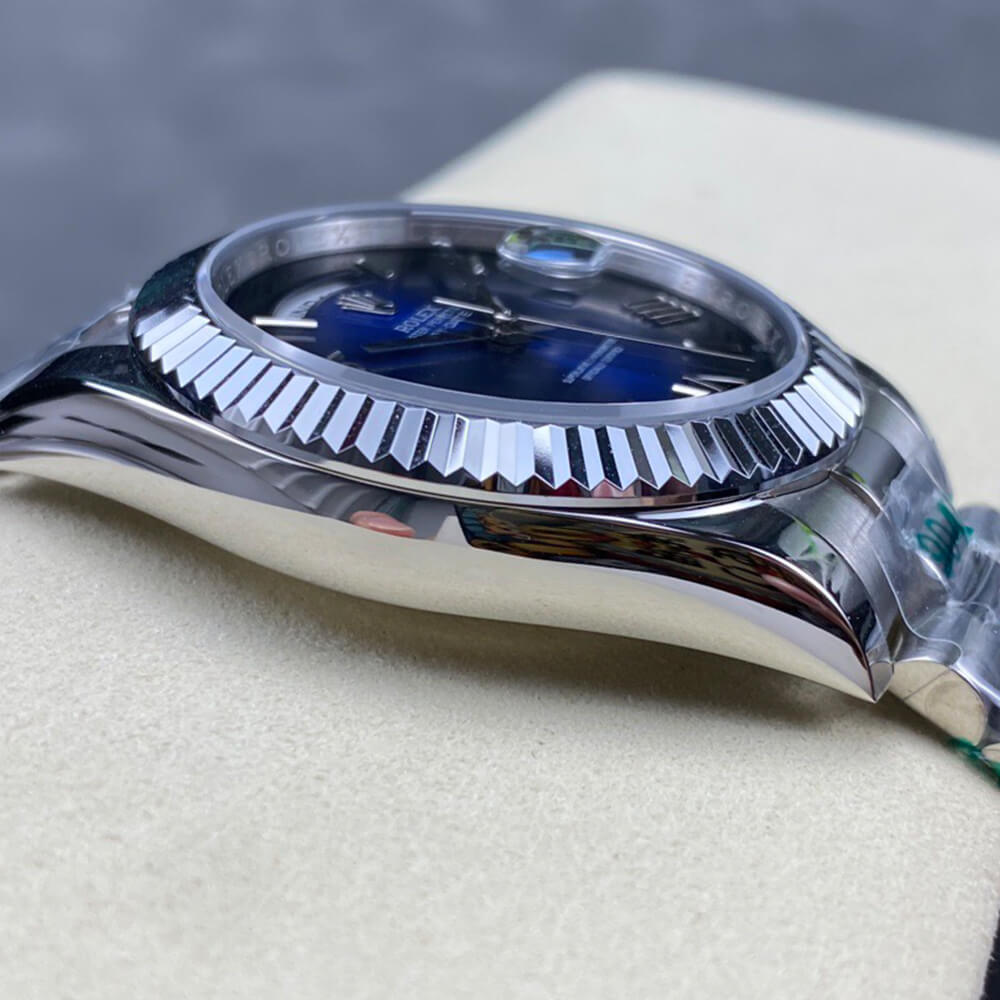 R01ex Day-Date 40