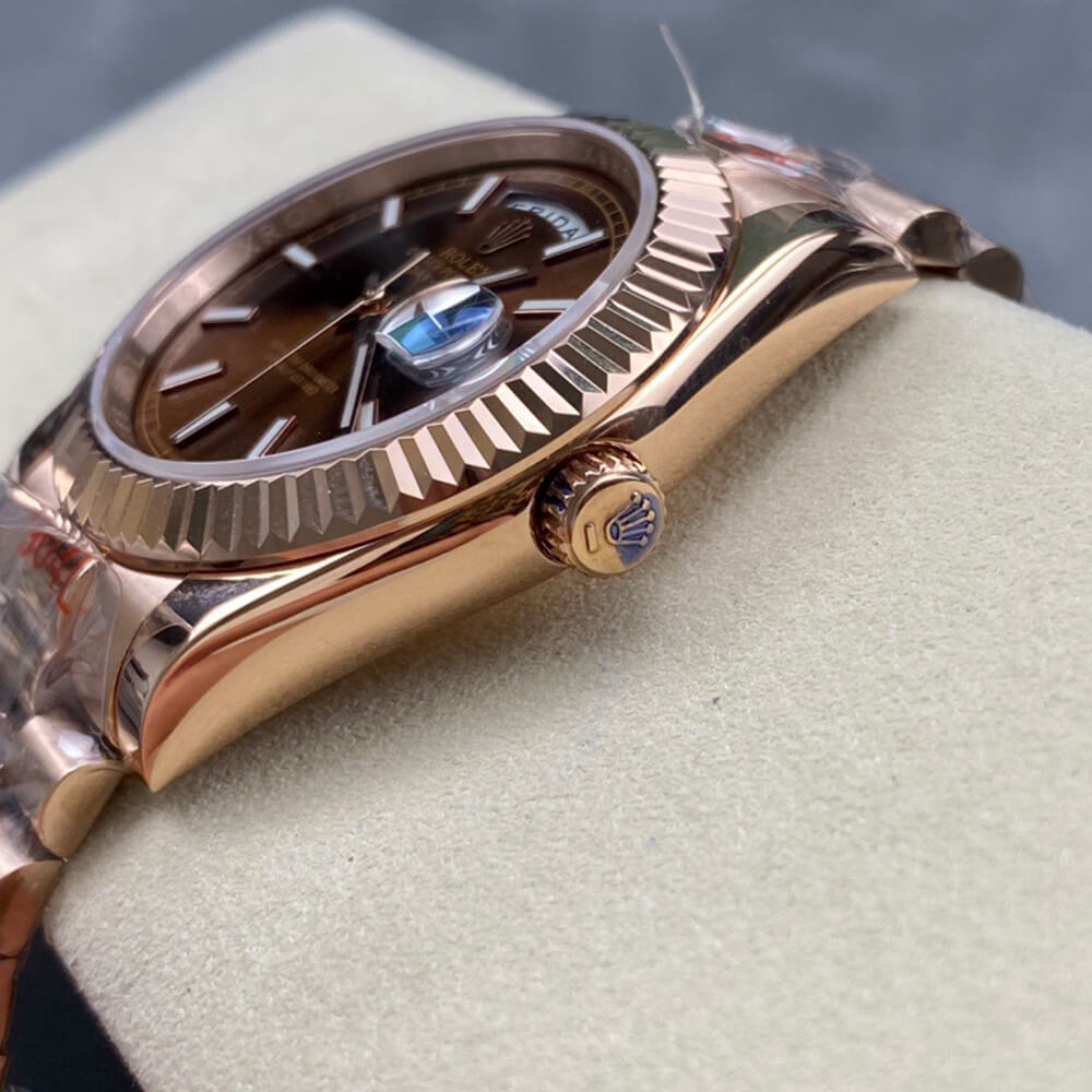 R01ex Day-Date 40
