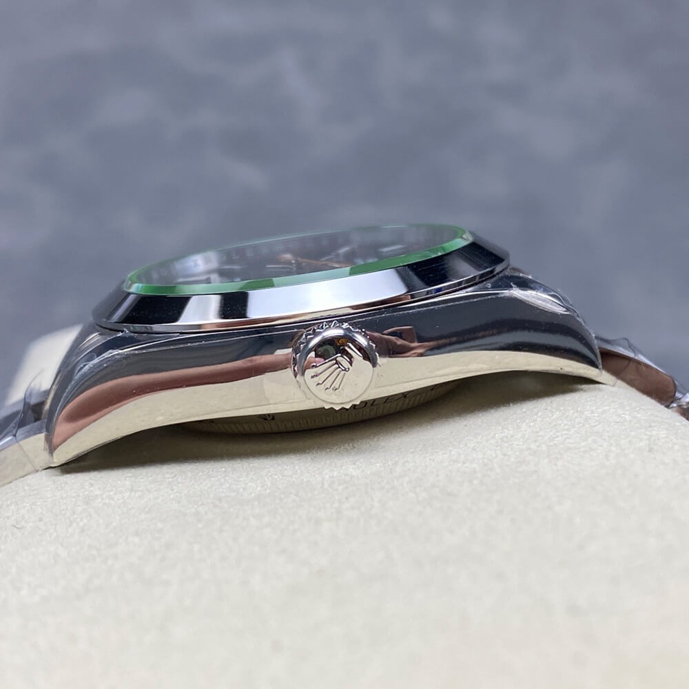 R01ex Oyster Perpetual Milgauss