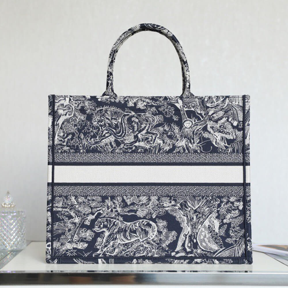 LARGE D10r BOOK TOTE