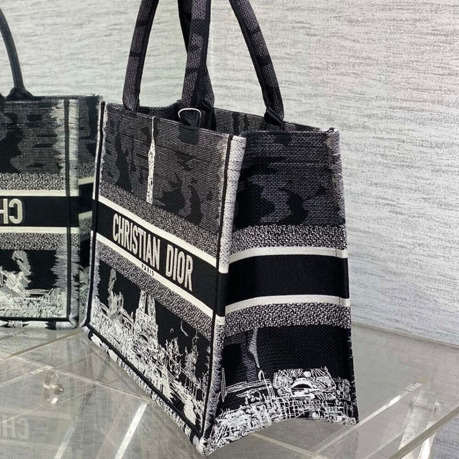 Medium D10r Book Tote