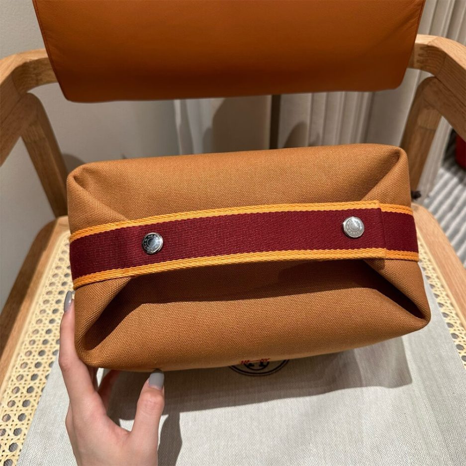 H**me5 toiletery bag