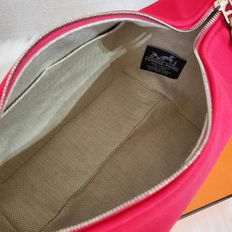 H**me5 toiletery bag