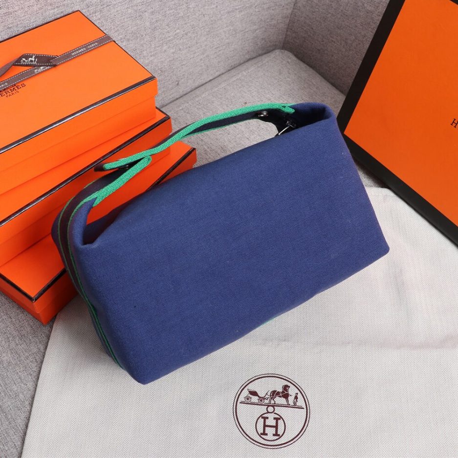 H**me5 toiletery bag