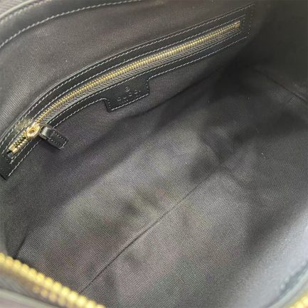 GG Emblem medium shoulder bag